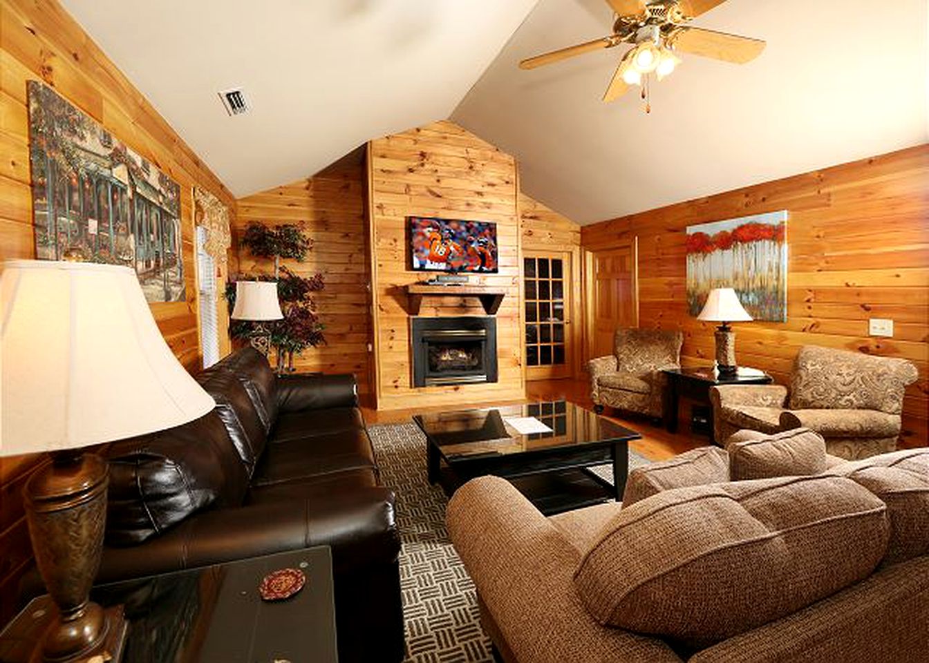 Family-Friendly Cabin Rental at Resort near Area Attractions in Pigeon Forge, Tennessee