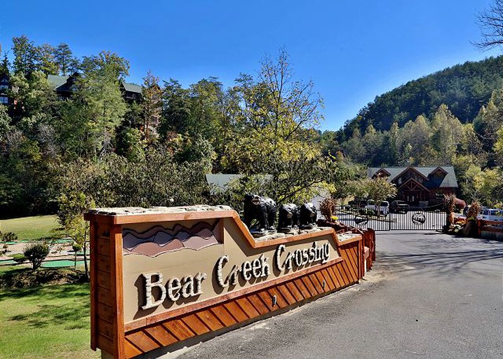 Log Cabins (Sevierville, Tennessee, United States)