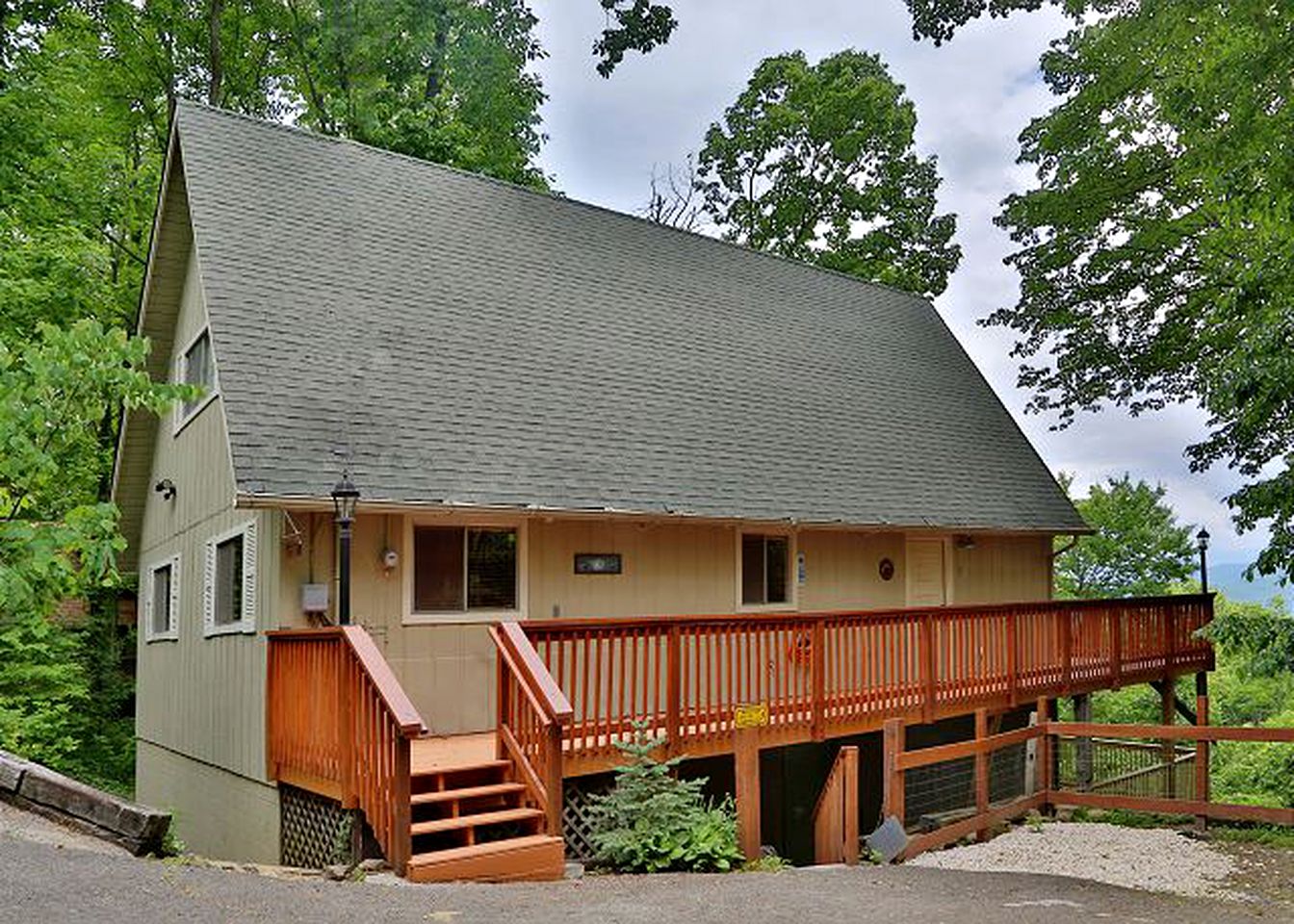 Secluded A-Frame Cabin Rental with Incredible Views of the Great Smoky Mountains, Tennessee