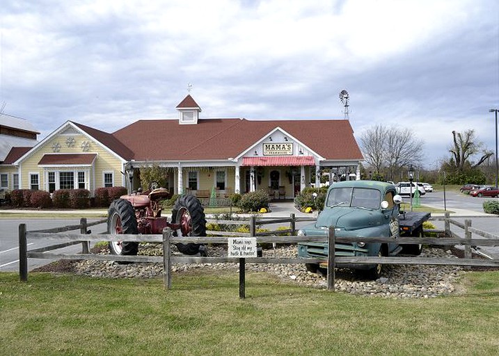 Log Cabins (Pigeon Forge, Tennessee, United States)