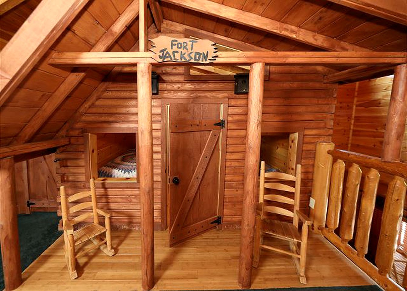 Luxury Log Cabin Rental with Private Hot Tub in Smoky Mountains of Sevierville, Tennessee