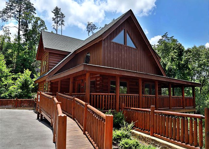 Log Cabins (Sevierville, Tennessee, United States)