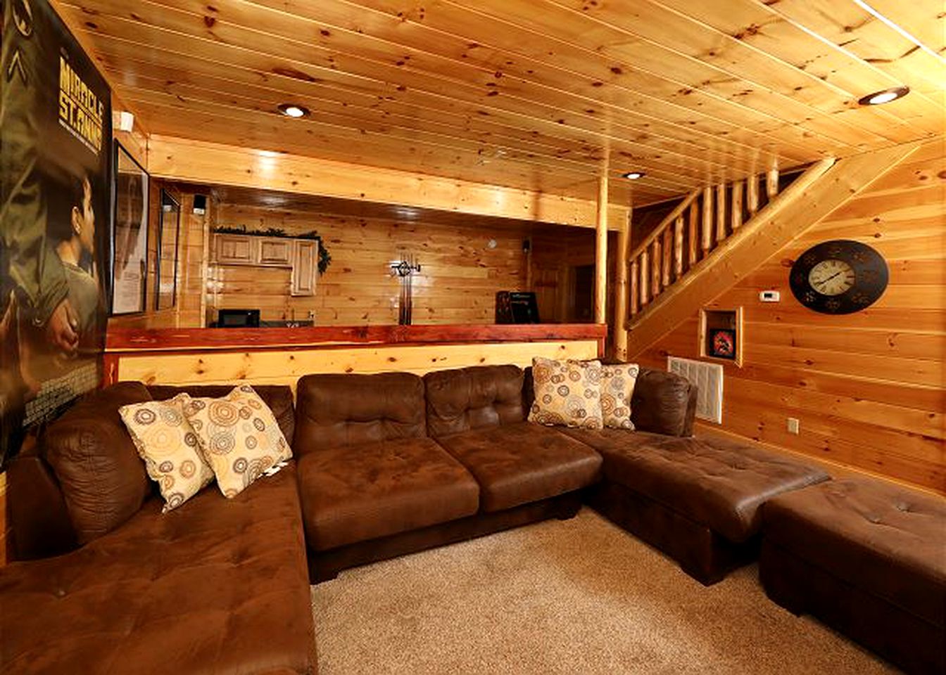 Luxury Log Cabin Rental with Private Hot Tub in Smoky Mountains of Sevierville, Tennessee