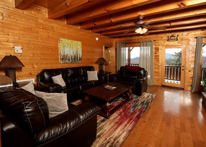 Log Cabins (Sevierville, Tennessee, United States)