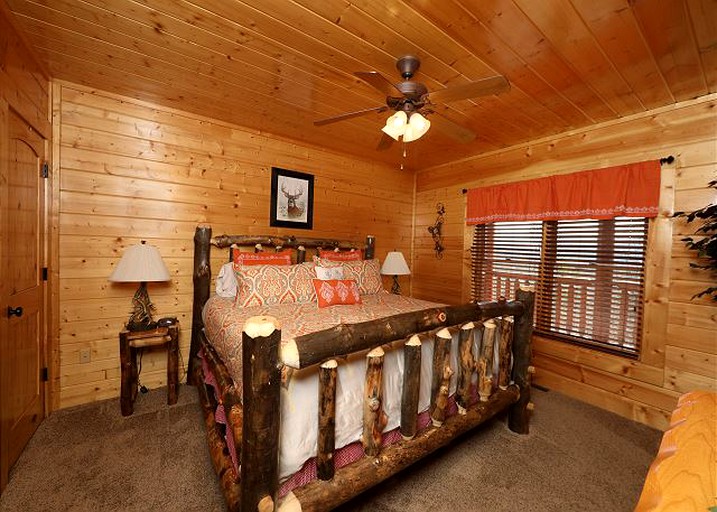 Log Cabins (Sevierville, Tennessee, United States)