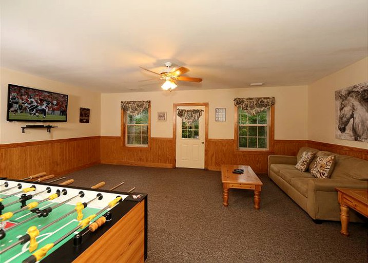 Cabins (Pigeon Forge, Tennessee, United States)