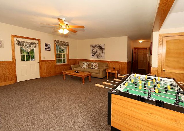 Cabins (Pigeon Forge, Tennessee, United States)