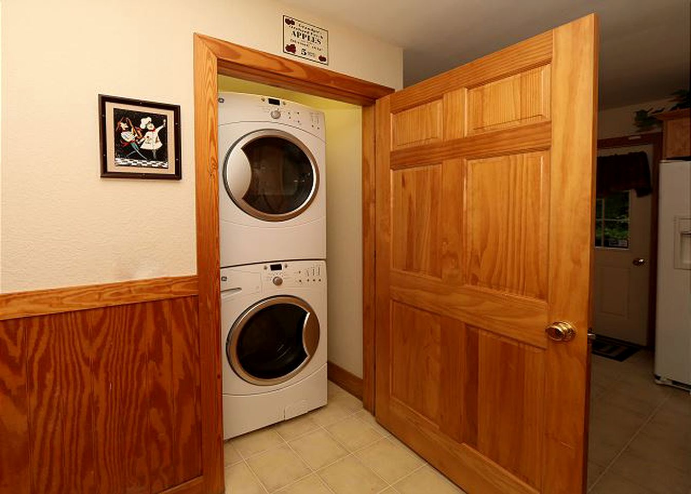 Wheelchair-Accessible Vacation Rental for 32 Guests near Pigeon Forge, Tennessee