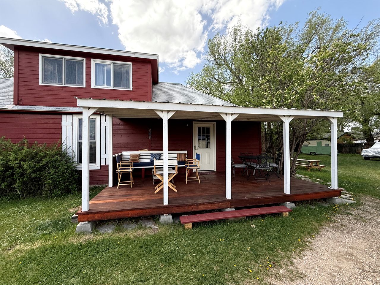 Charming Montana Bungalow with Madison River Views, Steps from Main Street in Ennis, MT