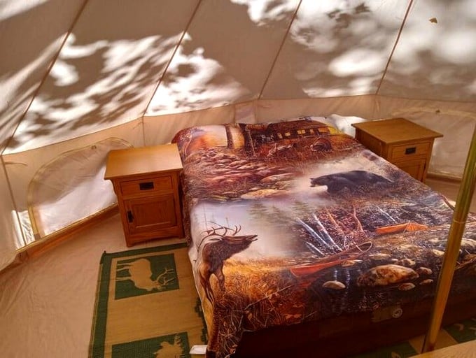 Lookout Mount Kamps | Yurts (Mount Solon, Virginia, United States of America)