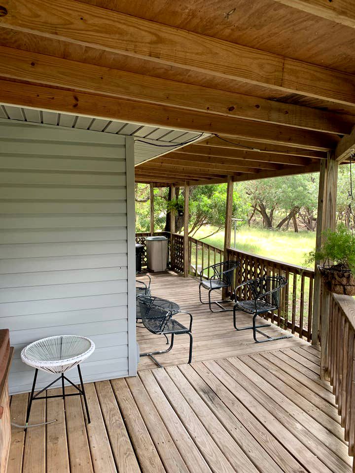 Beautiful and Spacious Texas Hill Country Cottage for a San Antonio Vacation with the Family