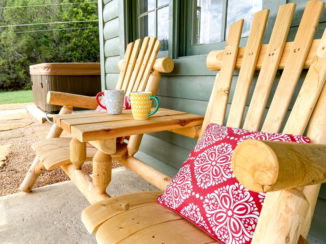 Efficiency-Style Cabin with Spa Lovely for a Couples Escape in Hunt, Texas