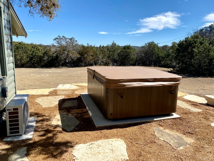 Cabins (United States of America, Hunt, Texas)