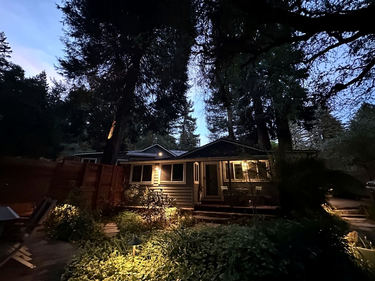 Stunning Riveside Cottage in the Santa Cruz Mountains for a Peaceful Escape in Nature in Boulder Creek, California