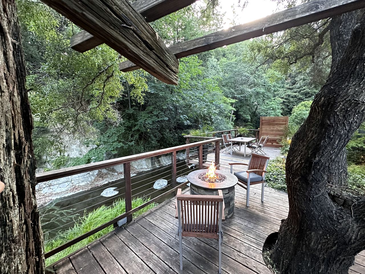 Stunning Riveside Cottage in the Santa Cruz Mountains for a Peaceful Escape in Nature in Boulder Creek, California