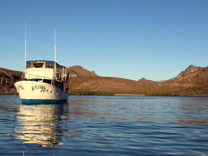 Boats & Floating Homes (La Paz, Baja California, Mexico)