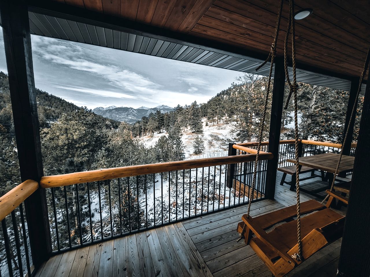 Cabins (United States of America, Estes Park, Colorado)