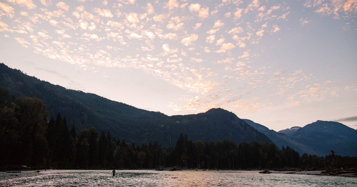 Cozy Room Rentals at Cedar Lodge for Guided Fishing Trip in Vancouver, British Columbia