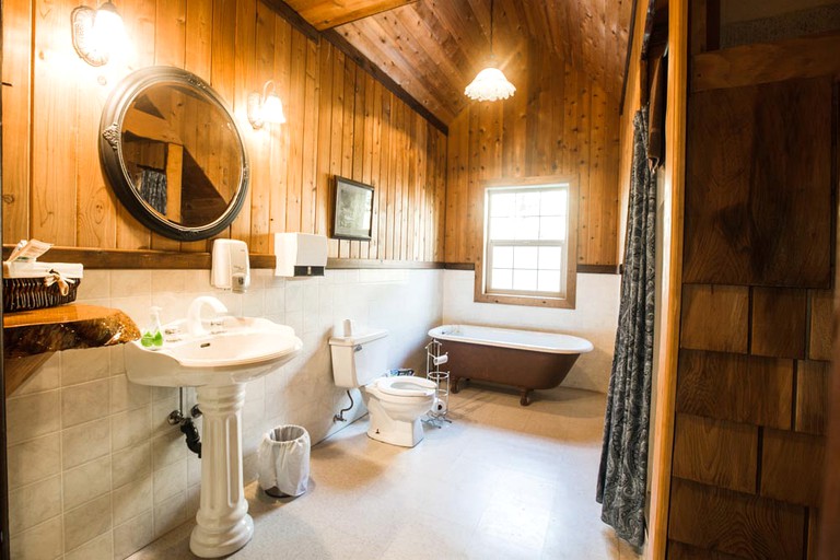 Nature Lodges (Pitt Meadows, British Columbia, Canada)