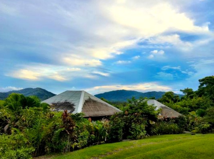 Tree Houses (Diwan, Queensland, Australia)