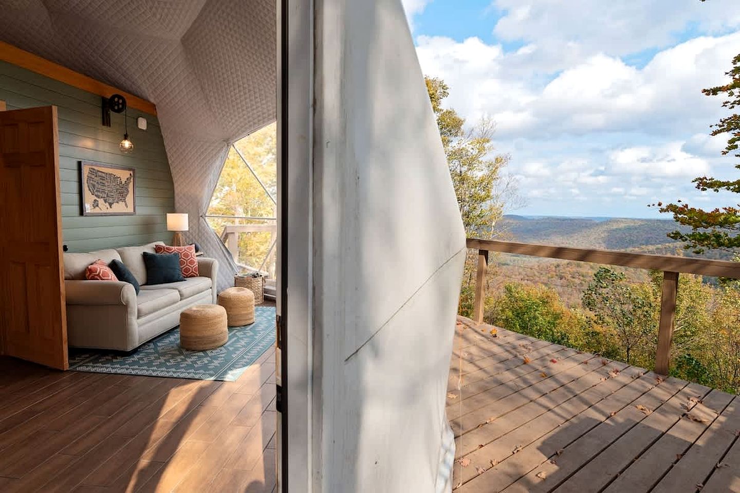 Elegant Family-Friendly Dome with Outdoor Shower, Jacuzzi and Views in Tennessee