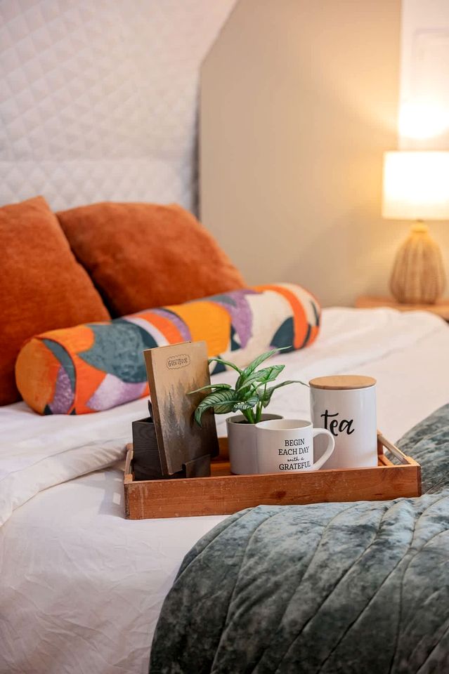 Elegant Family-Friendly Dome with Outdoor Shower, Jacuzzi and Views in Tennessee