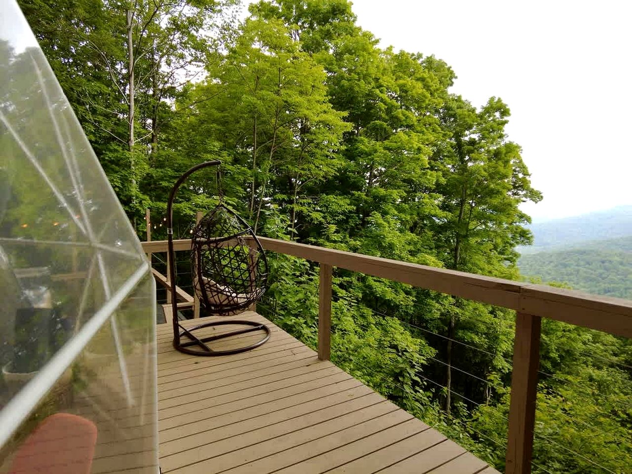 Elegant Family-Friendly Dome with Outdoor Shower, Jacuzzi and Views in Tennessee