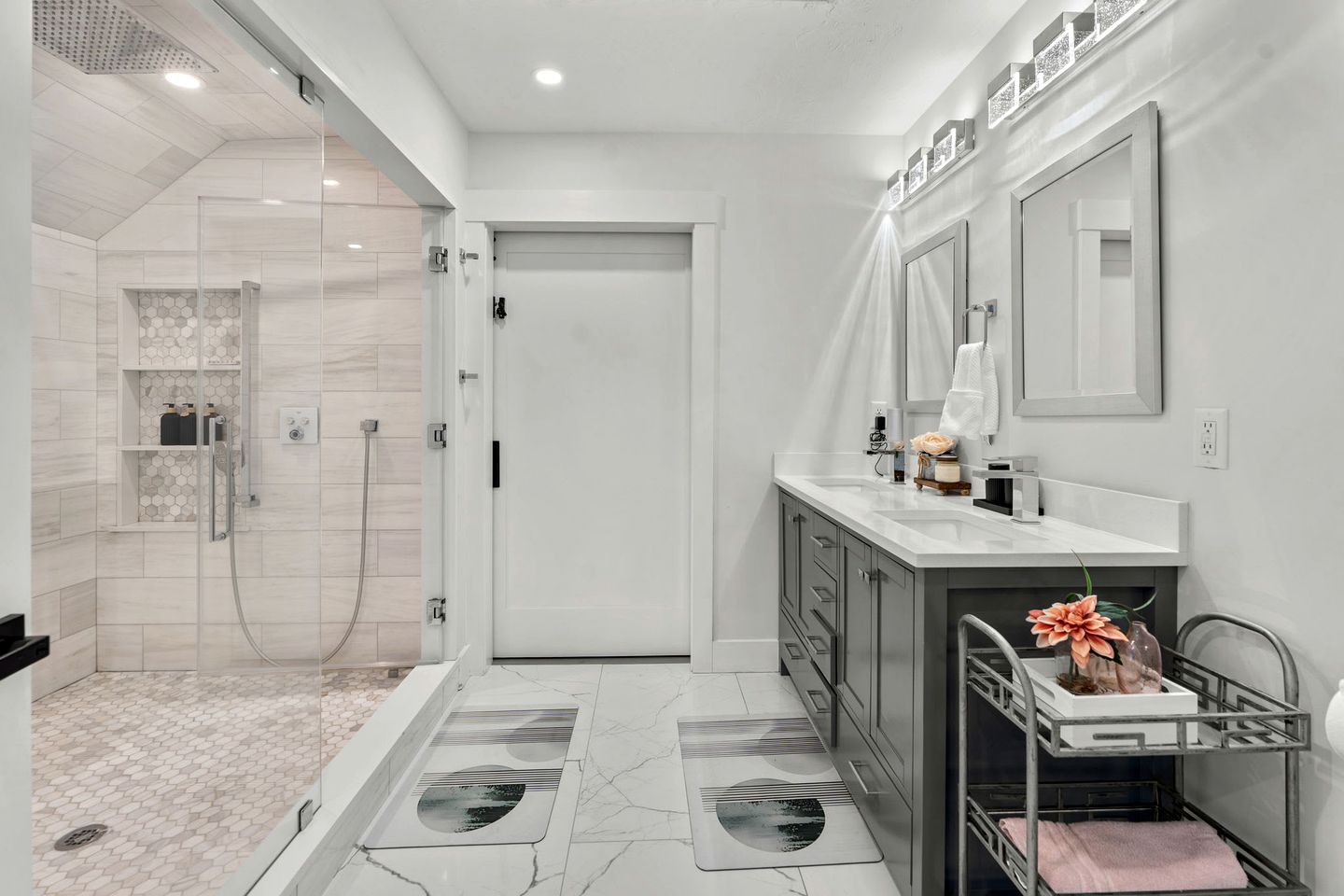 Stylish Retreat with Game Room, Home Theater & Outdoor Patio in Barnstable, Massachusetts