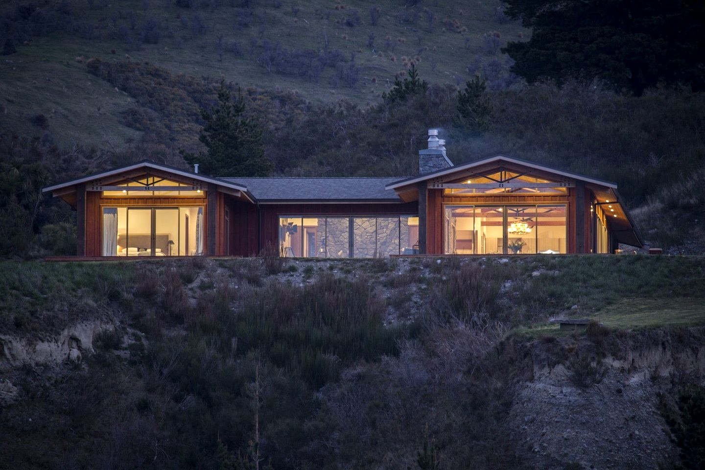 Elegant Hilltop Vacation Rental near Christchurch, South Island