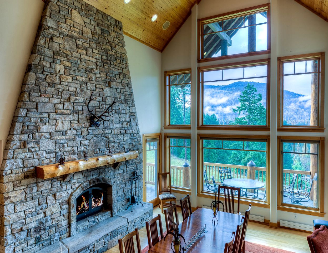 Elegant Lodge Suite for a Mountain Getaway in Northwest Montana