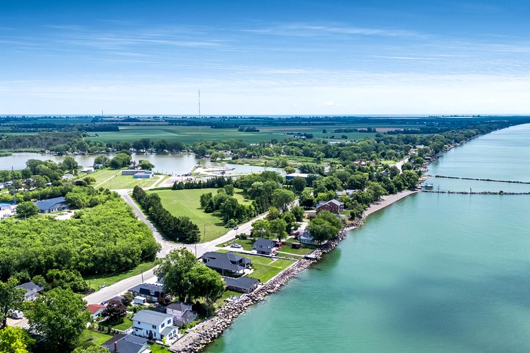 Cabins (Canada, Leamington, Ontario)