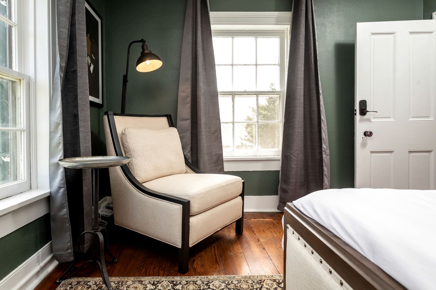 Opulent Mountain Vacation Rentals with Timeless Charm near Shenandoah National Park Virginia
