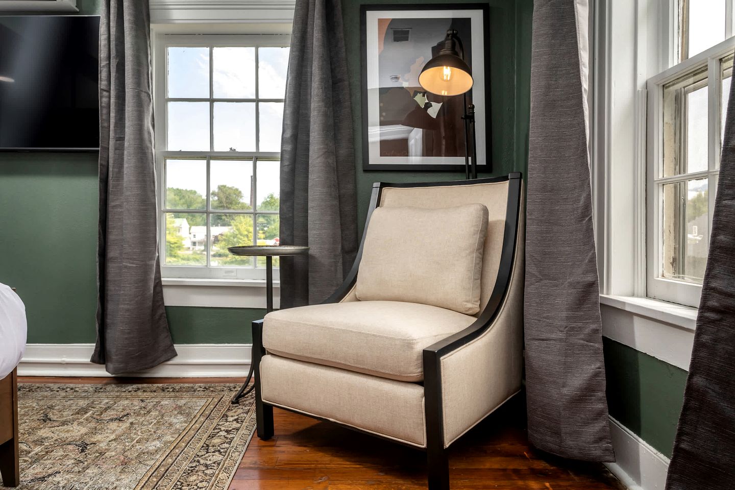 Opulent Mountain Vacation Rentals with Timeless Charm near Shenandoah National Park Virginia