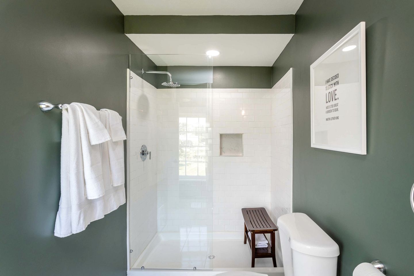Opulent Mountain Vacation Rentals with Timeless Charm near Shenandoah National Park Virginia