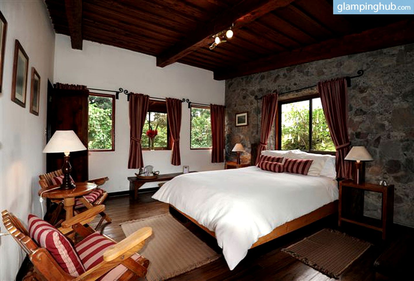 Elegant Lodge in Costa Rica Overlooking a Volcano and Cloud Forest