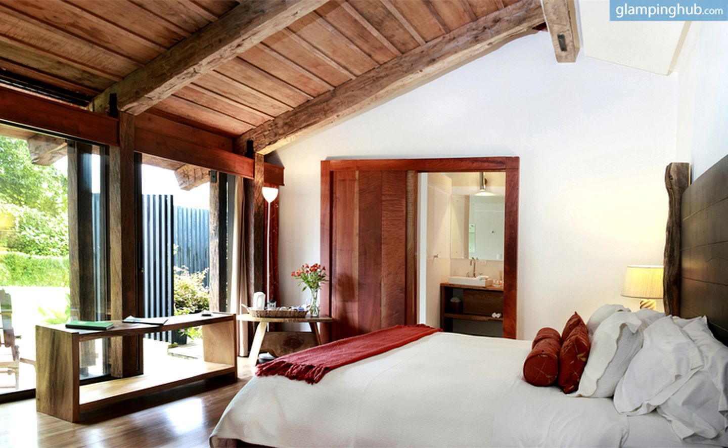 Elegant Lodge in Costa Rica Overlooking a Volcano and Cloud Forest