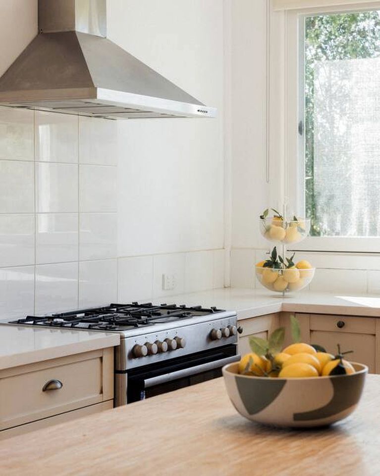 Elegant Stylish Cottage Perfect for a Peaceful Escape in Victoria
