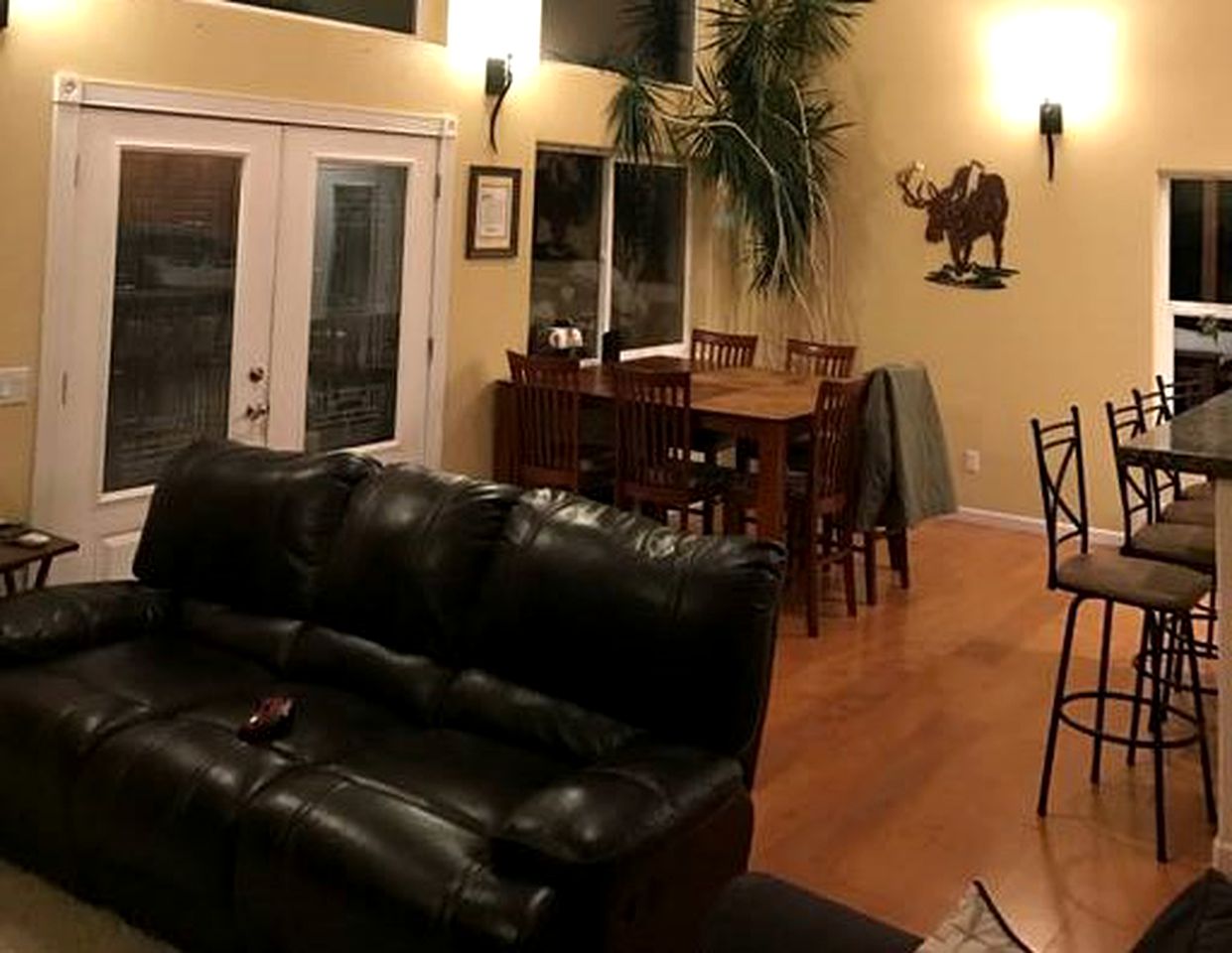 Elegant Vacation Rental All-Inclusive near Tustumena Lake, Alaska
