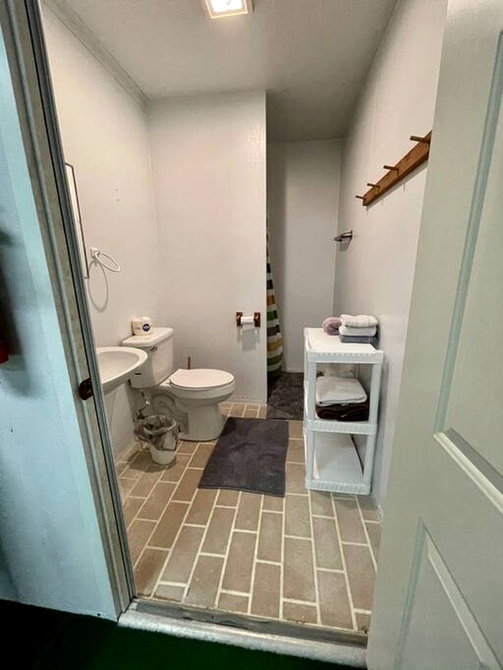 Elevate Your Reunion: Saucier, MS Rental Offering Unrivaled Luxury and All Desired Amenities