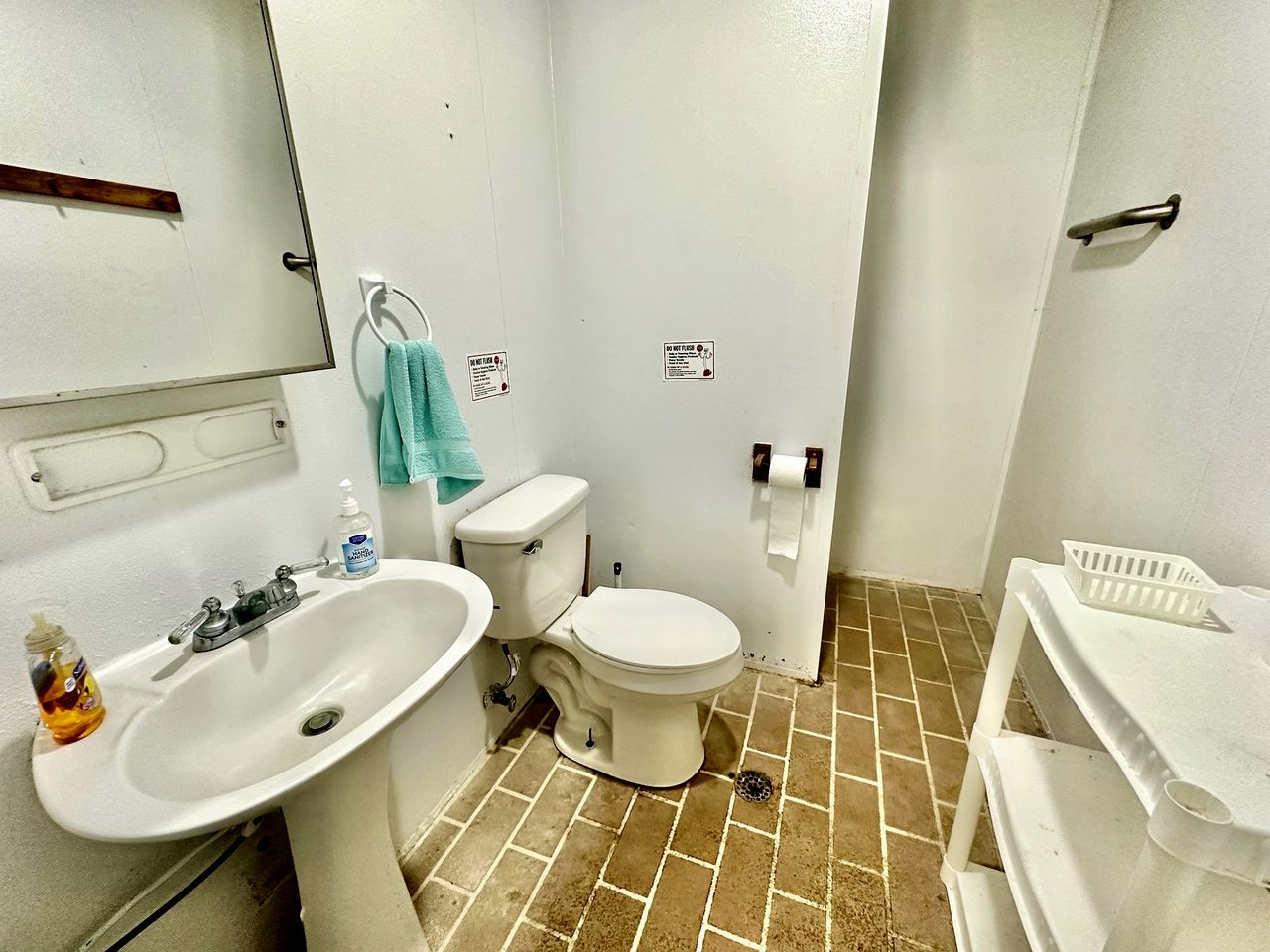 Elevate Your Reunion: Saucier, MS Rental Offering Unrivaled Luxury and All Desired Amenities
