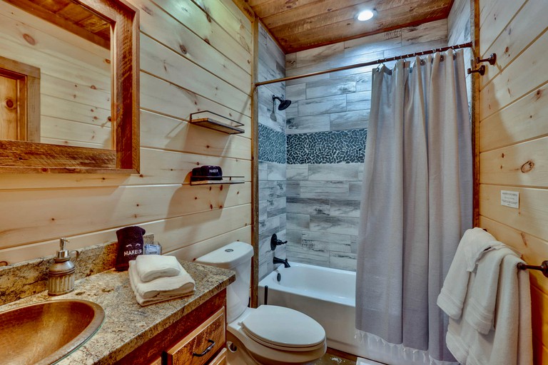 Cabins (United States of America, Morganton, Georgia)