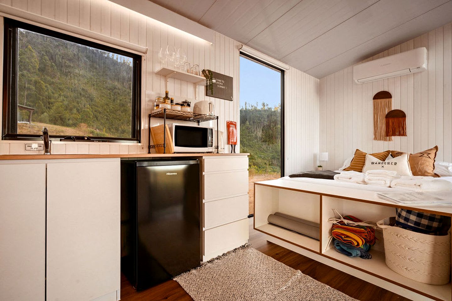 Elevated Tiny House with Spectacular Views in New South Wales, Australia