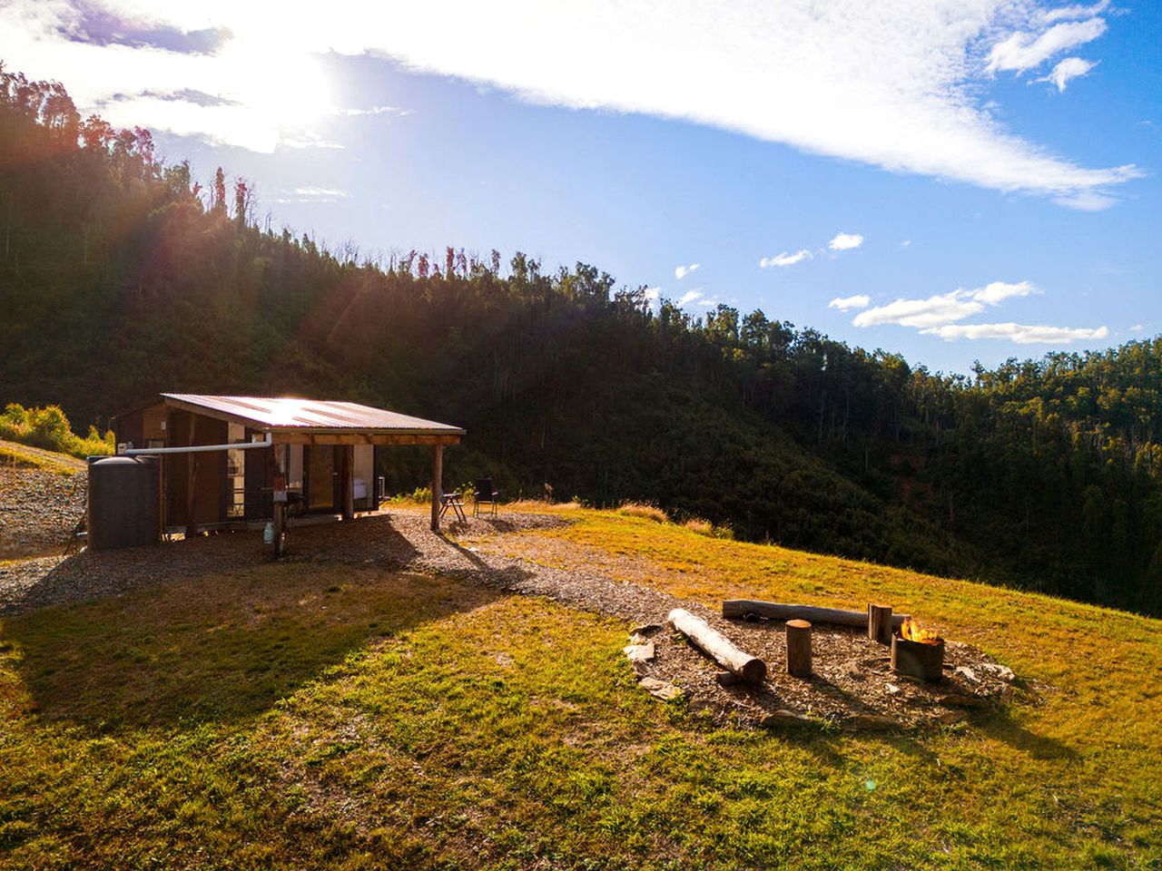 Elevated Tiny House with Spectacular Views in New South Wales, Australia