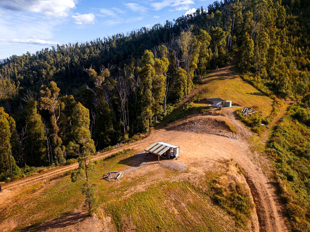 Elevated Tiny House with Spectacular Views in New South Wales, Australia