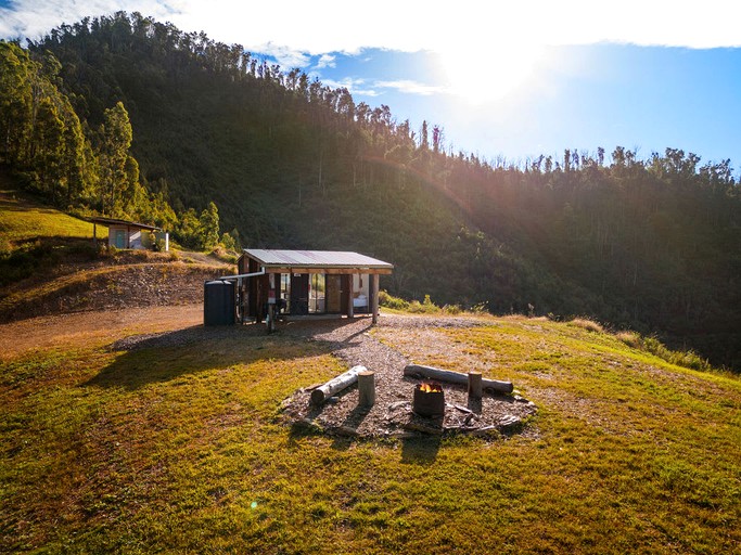 Tiny Houses (Australia, Talarm, New South Wales)