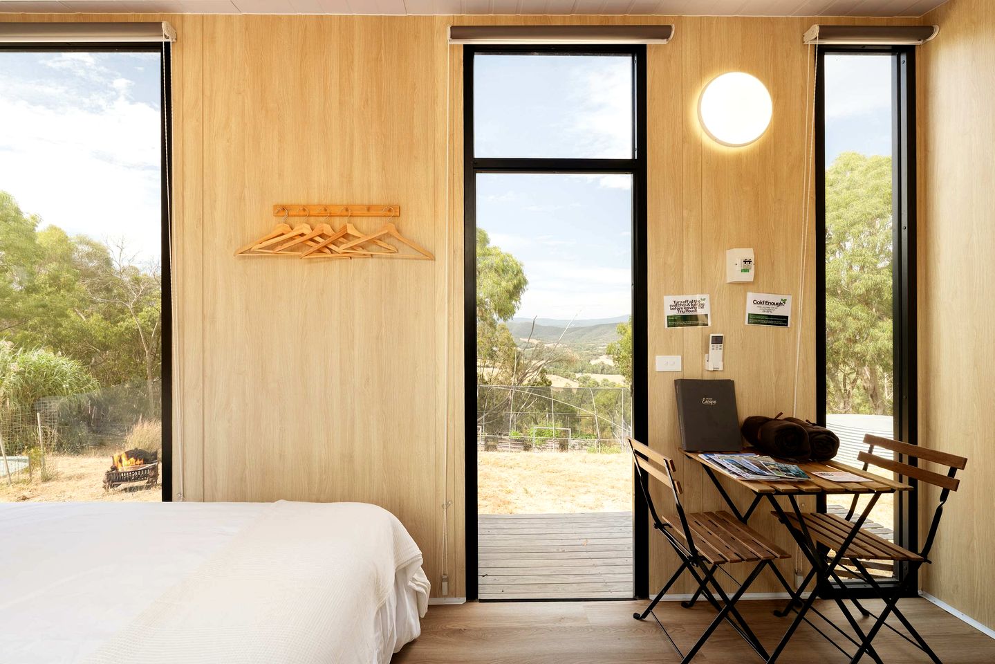 Elevated Tiny House with Valley and Vineyards Views in Victoria