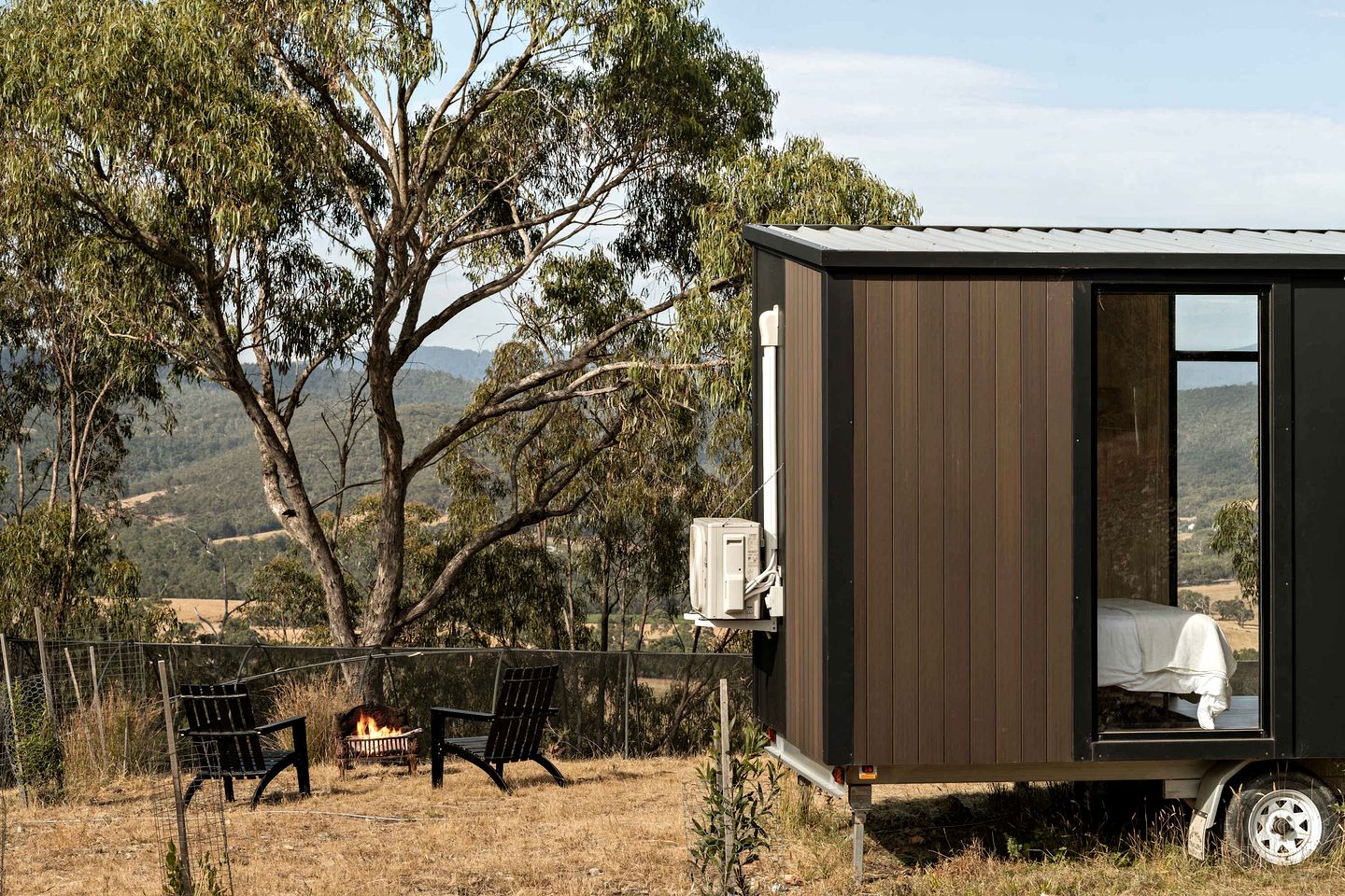 Elevated Tiny House with Valley and Vineyards Views in Victoria