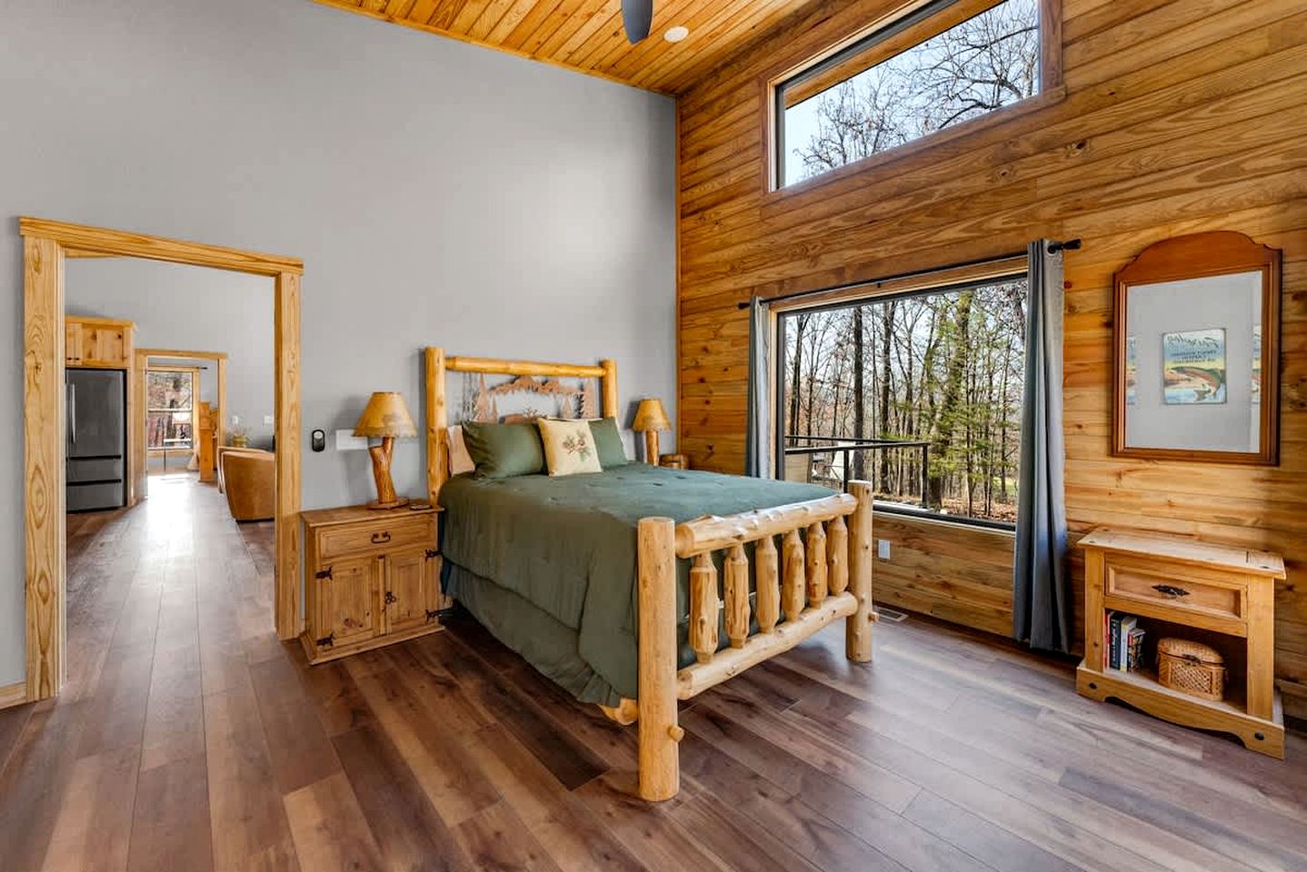 Tranquil Riverside Cabin with Expansive Trails near Elkins, Arkansas