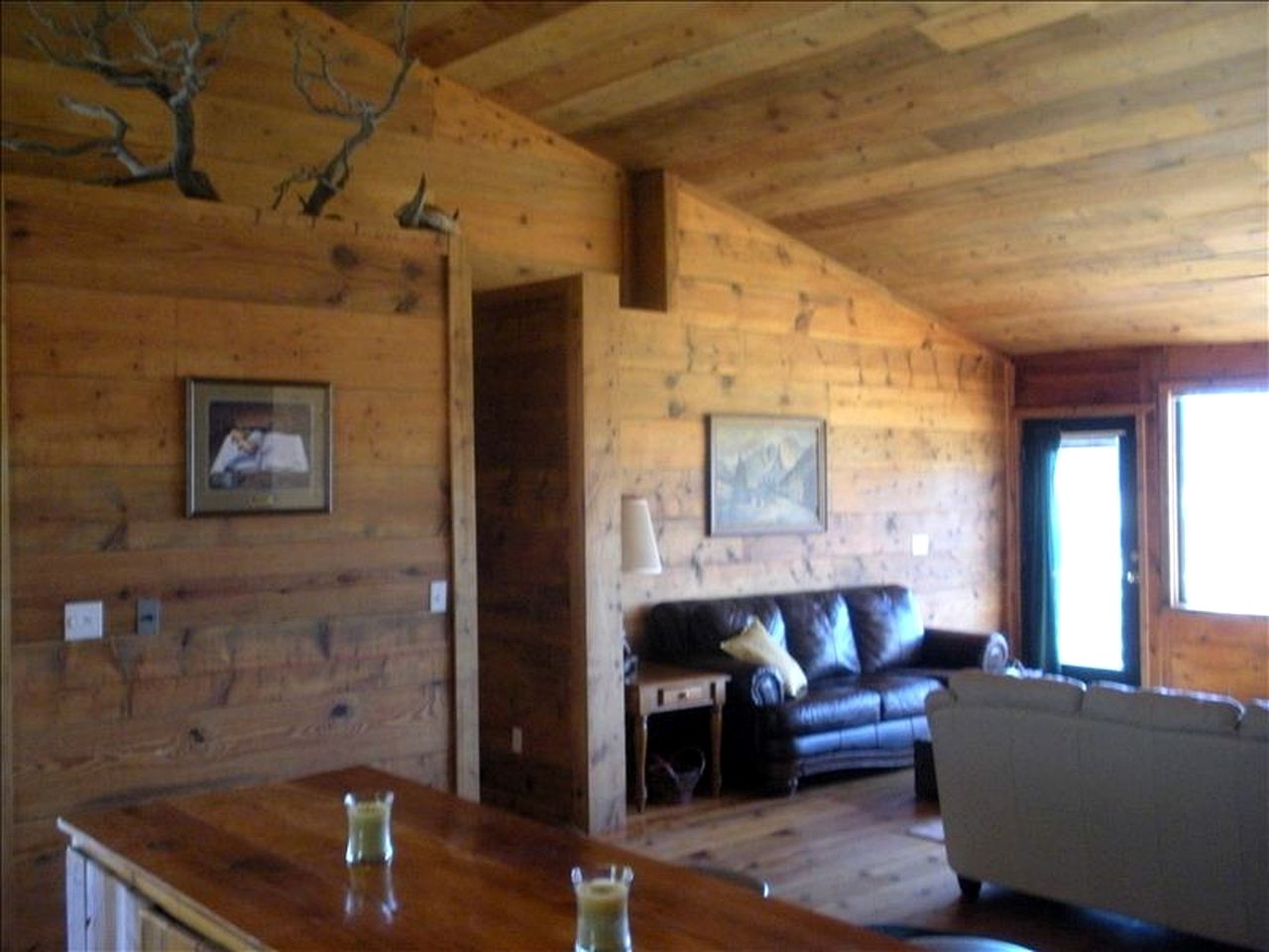 Large Cabin Rental with Breathtaking Mountain Views on Colorado Plains