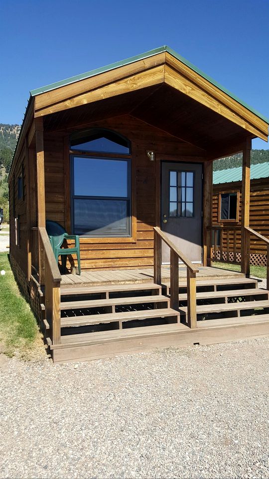 Breathtaking Cabin Fire Pit Provided Close to West Yellowstone, Montana